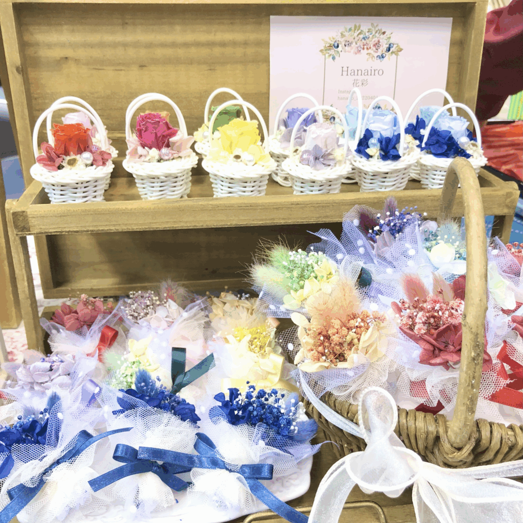 【交換堂の委託販売】ハンドメイド作家:花彩【展示番号:AB】 6 花かご、推しに持たせるブーケ